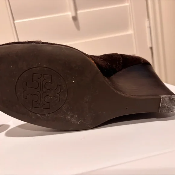 Tory Burch Adrienne suede wedge ankle bootie in brown size 8.5 - Picture 12 of 13